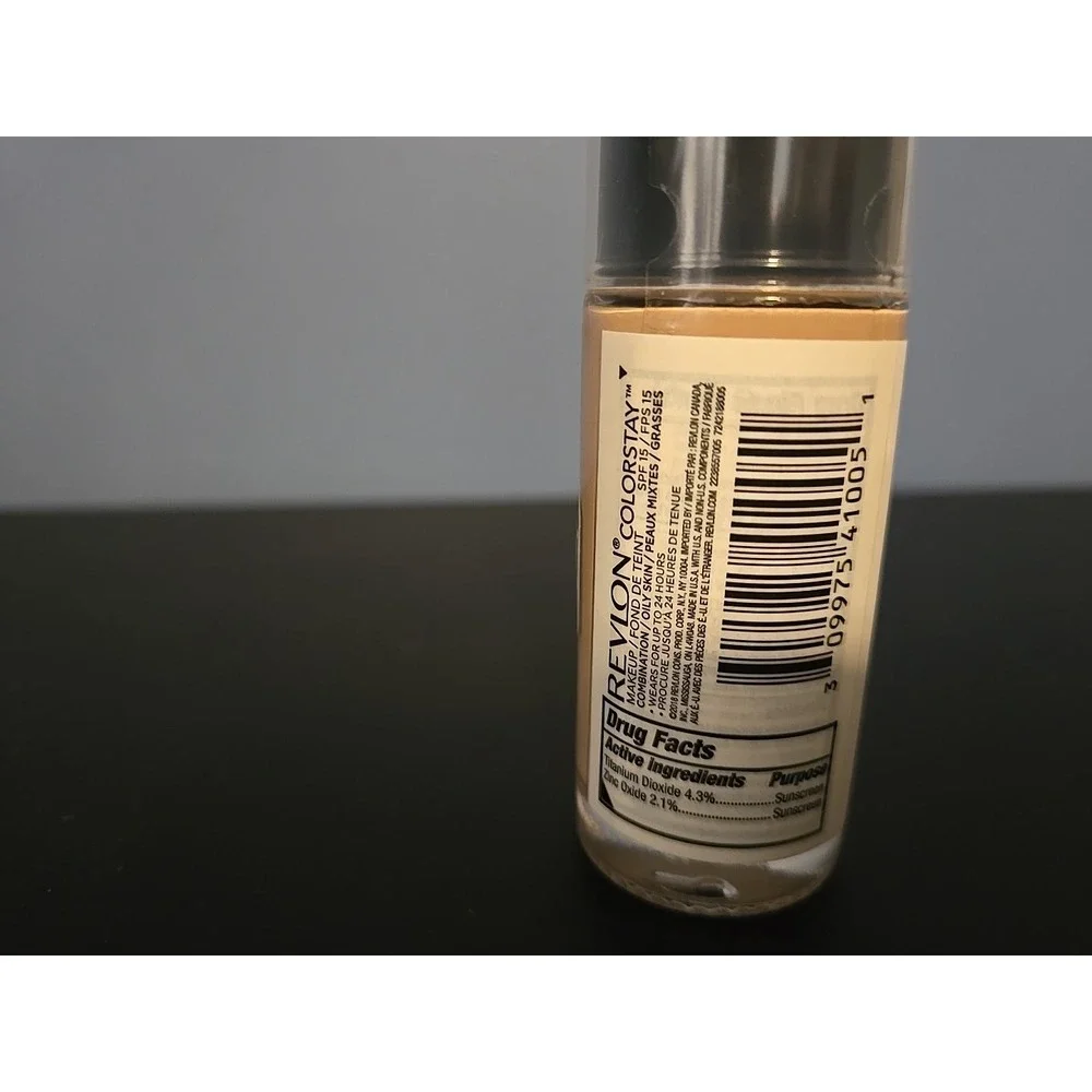 Revlon Colorstay‎ 24Hrs Makeup w/ SPF 15 - 220 Natural Beige